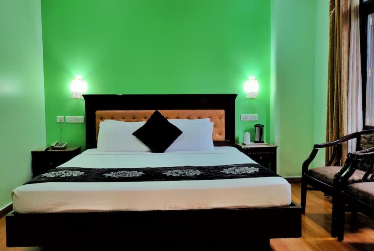 Hotel Marc 심라 외부 사진