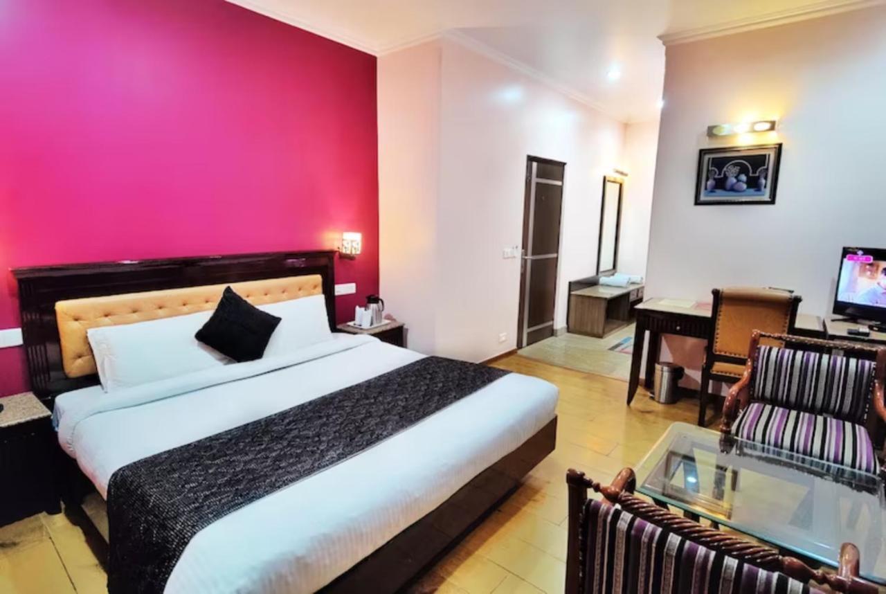 Hotel Marc 심라 외부 사진
