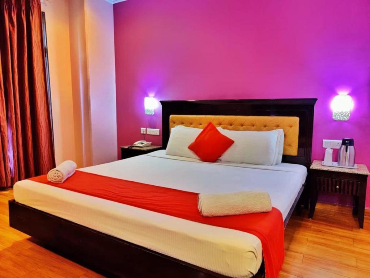 Hotel Marc 심라 외부 사진