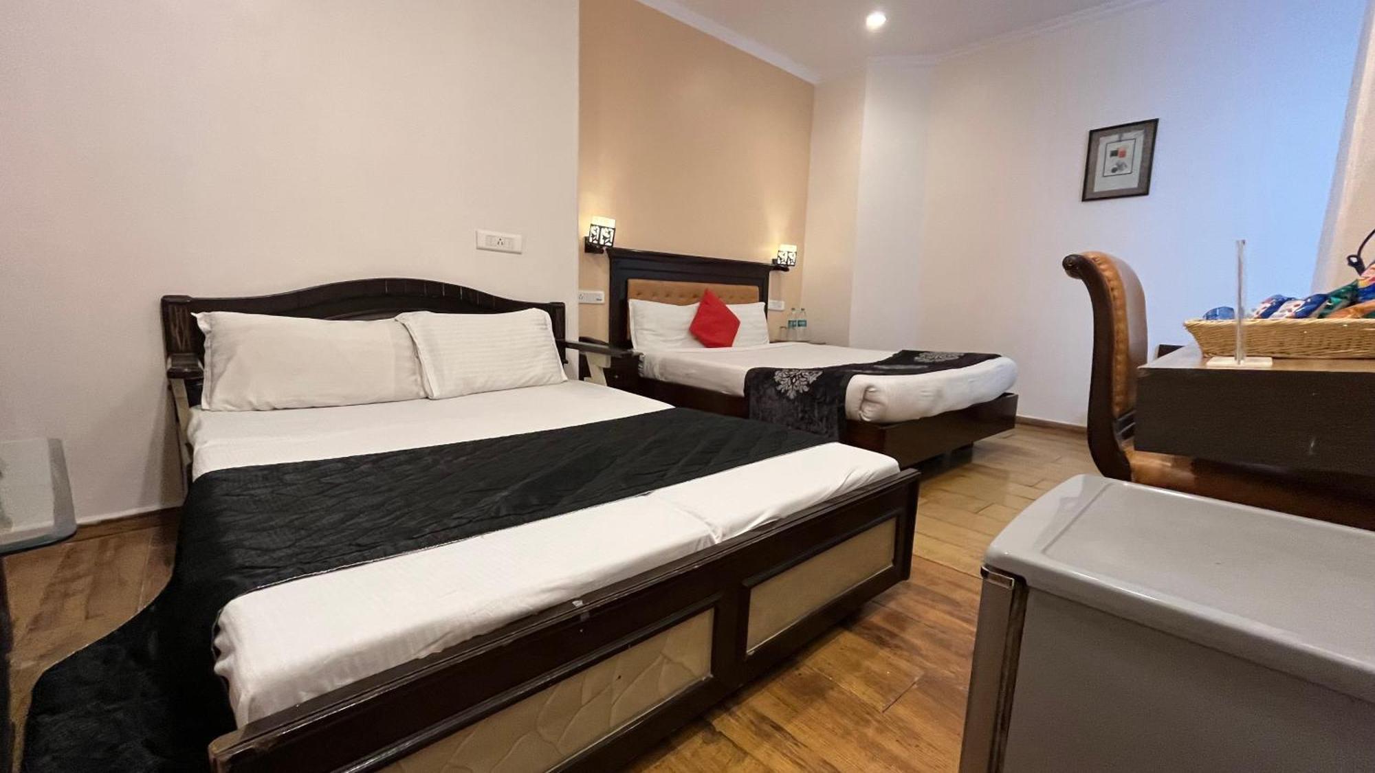 Hotel Marc 심라 외부 사진