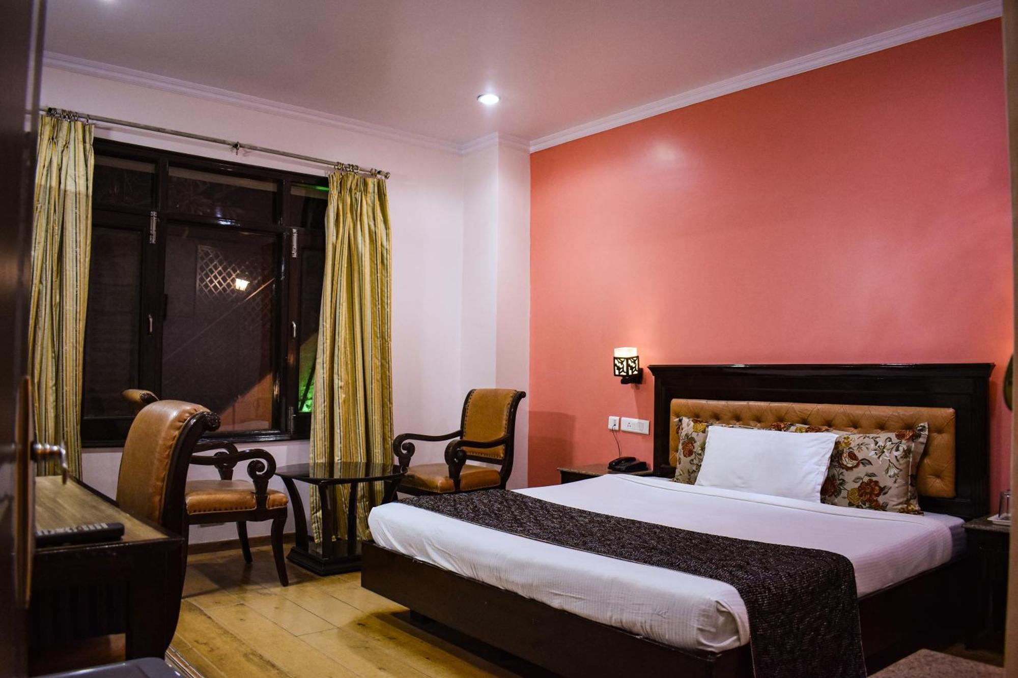 Hotel Marc 심라 외부 사진